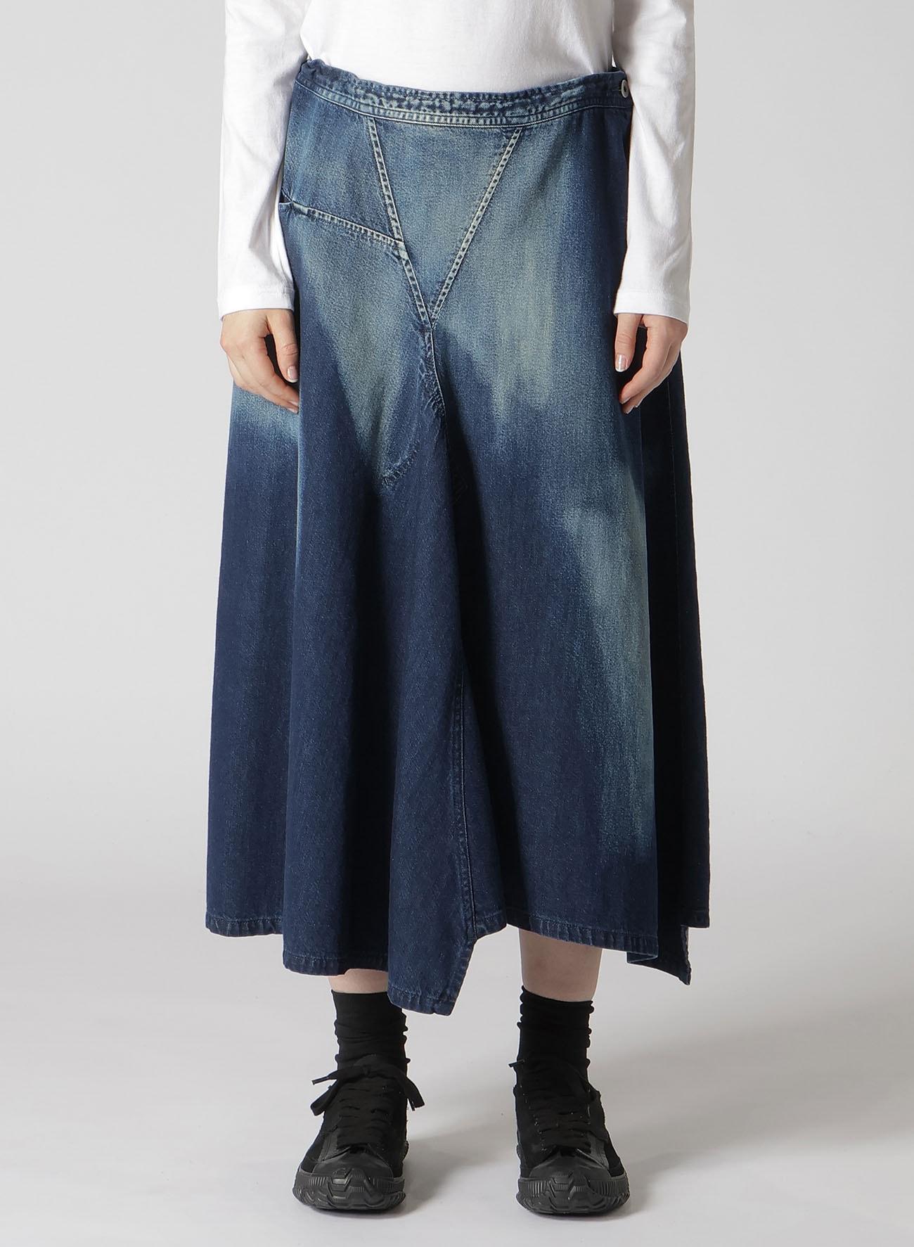 【8/2 12:00(JST) Release】C/ SPOTTED DENIM TRIANGLE GUSSET FLARE SKIRT