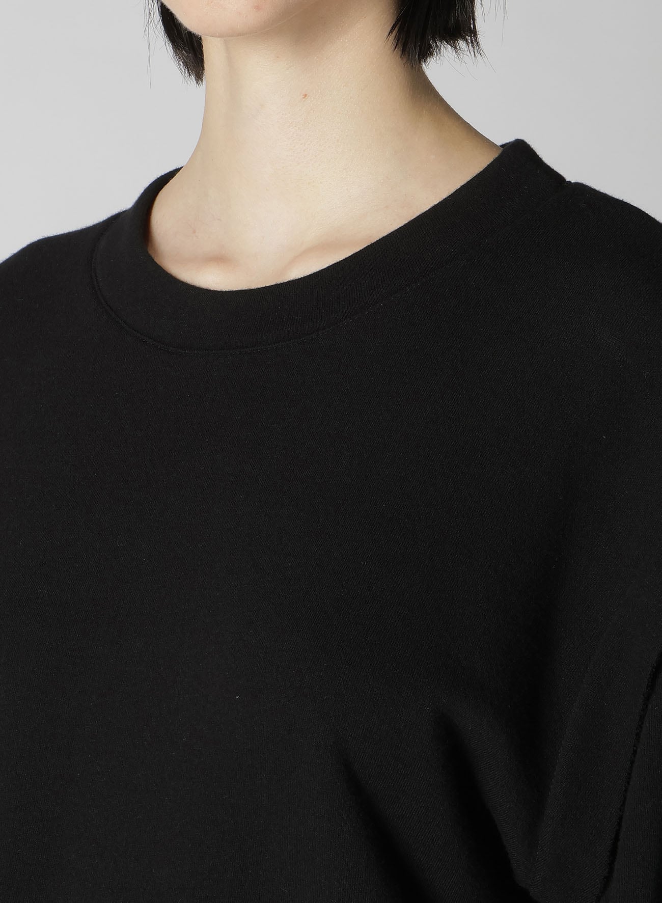 【8/9 12:00(JST) Release】SOFT FRENCH TERRY CROPPED SWEATSHIRT