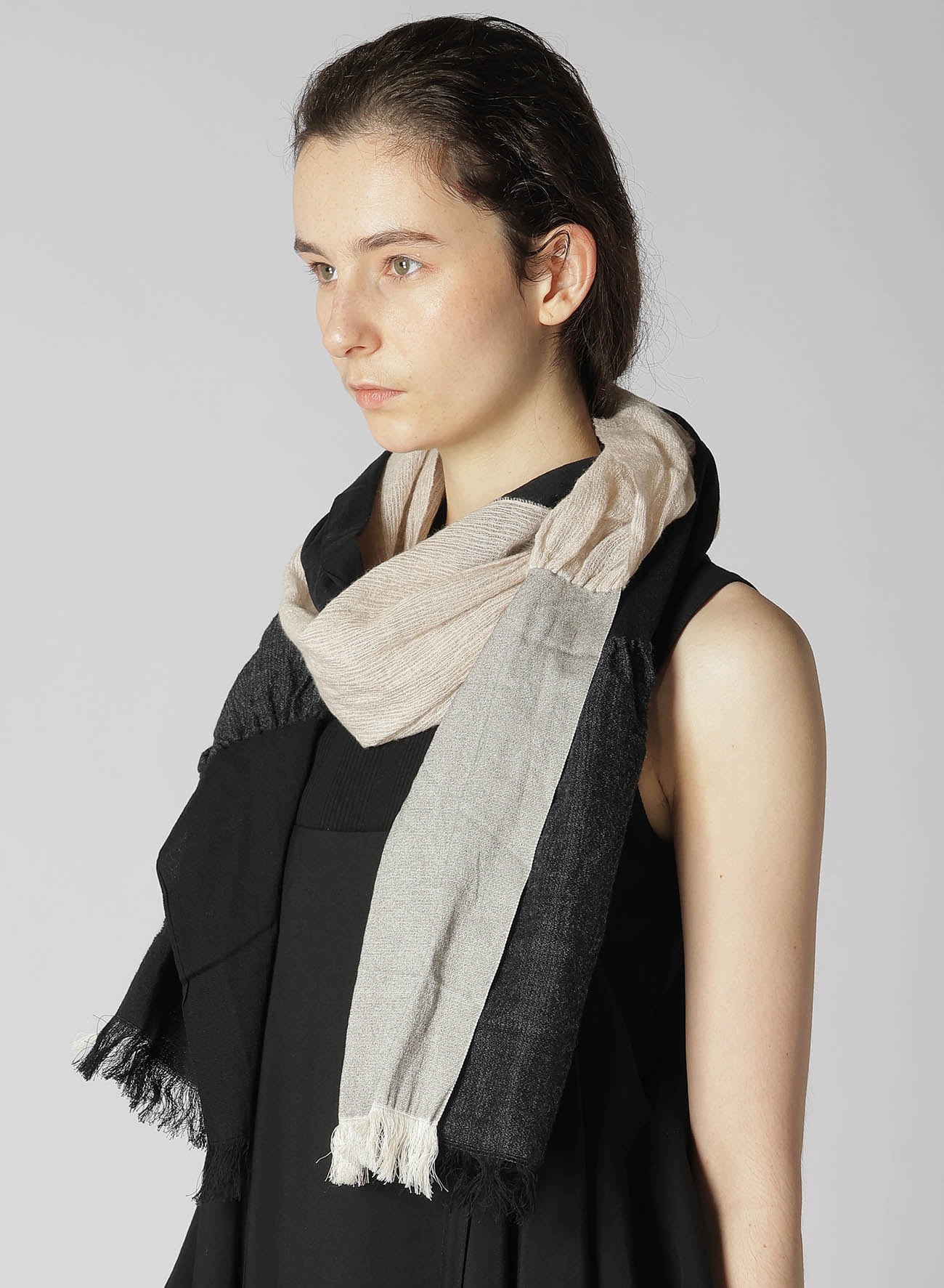 PANEL SCARF WITH ELASTIC BAND