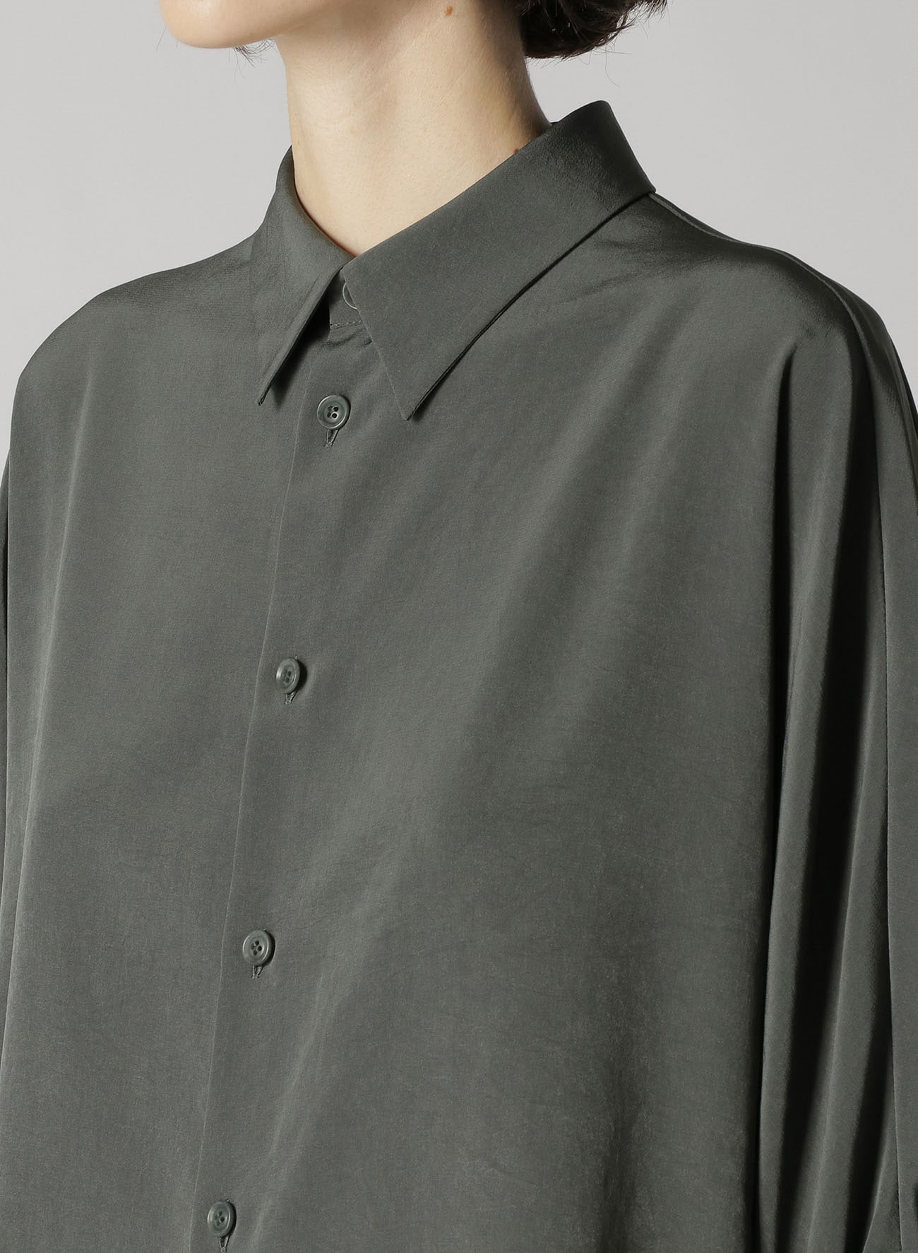 SHORT SLEEVE CAPE-SHIRT