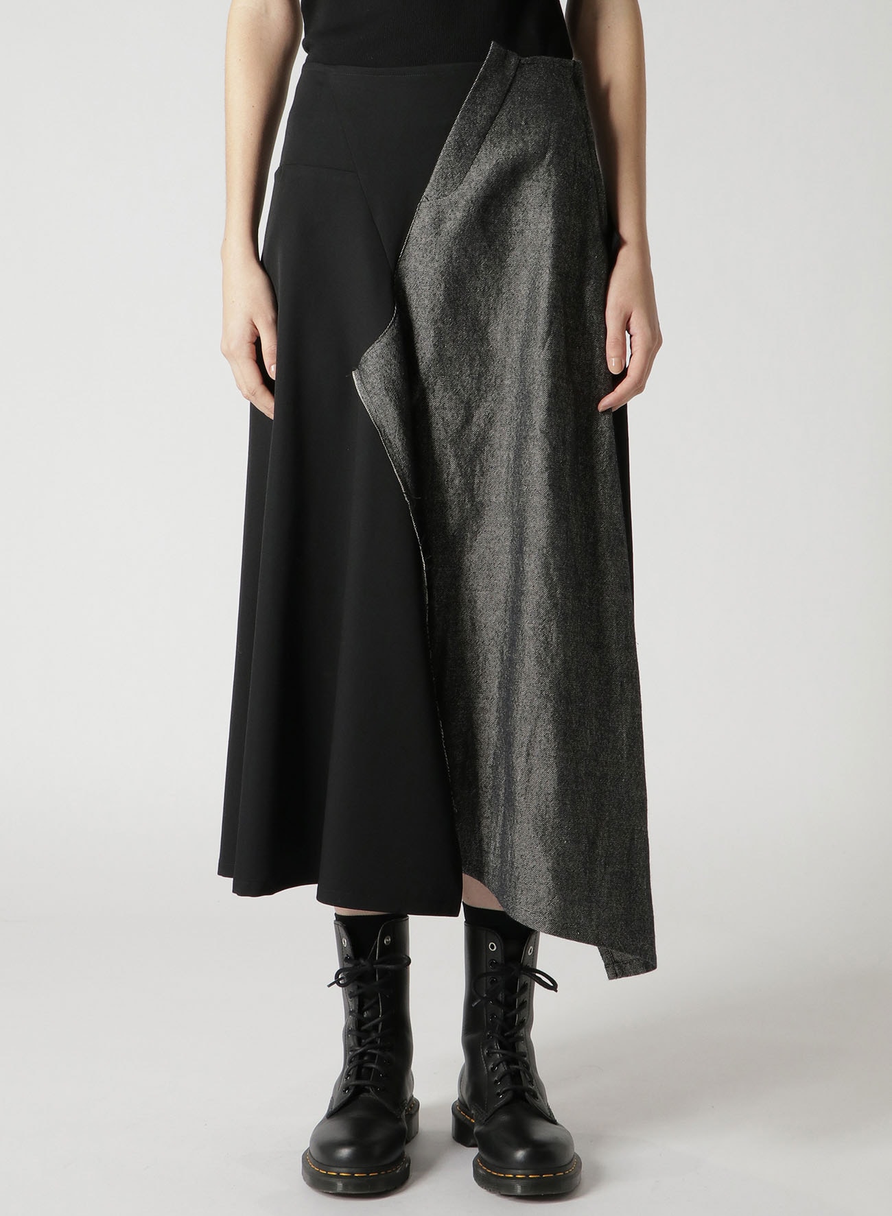 WOOL GABARDINE FLARED SKIRT WITH GUSSETS(XS Black): Y's｜THE SHOP