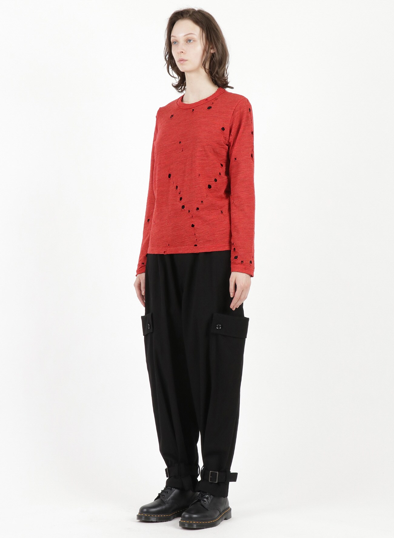 PERFORATED Y PRINT PLAIN STICH ROUND NECK LONG SLEEVE