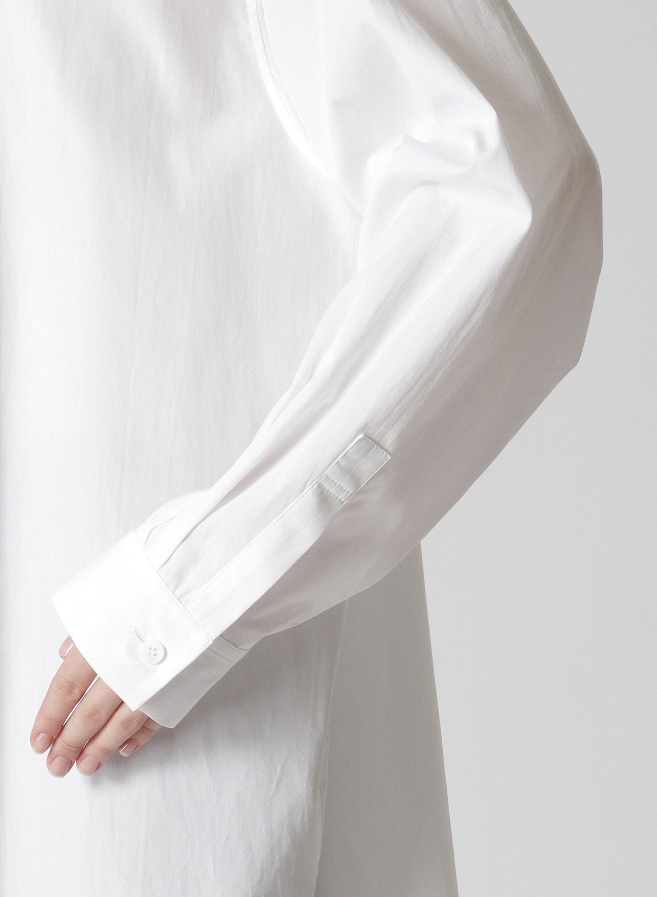 COTTON BROADCLOTH BLOUSE WITH DECONSTRUCTED DANGLING PLACKET	