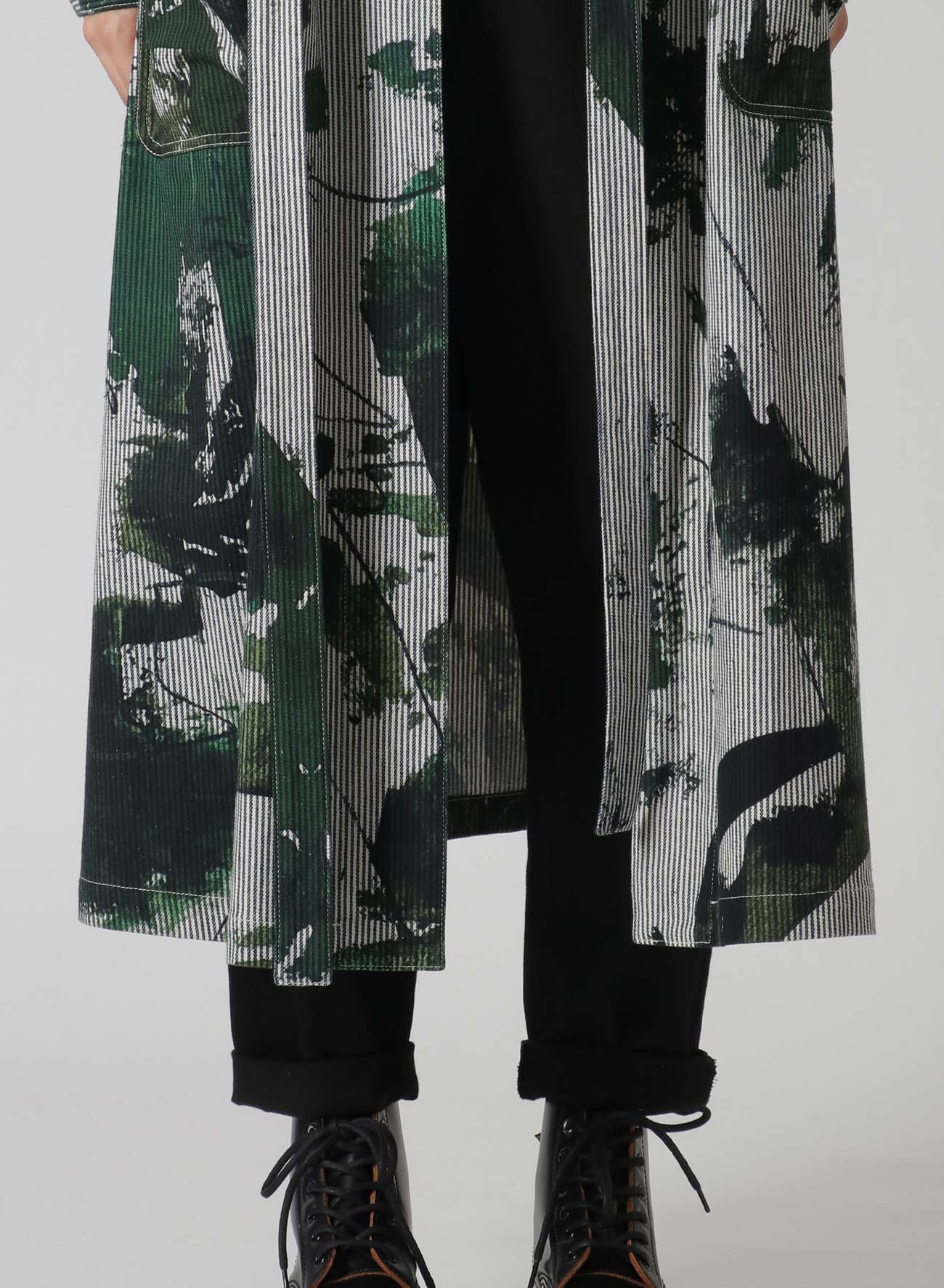 COTTON HICKORY SURGICAL GOWN WITH ABSTRACT PRINT