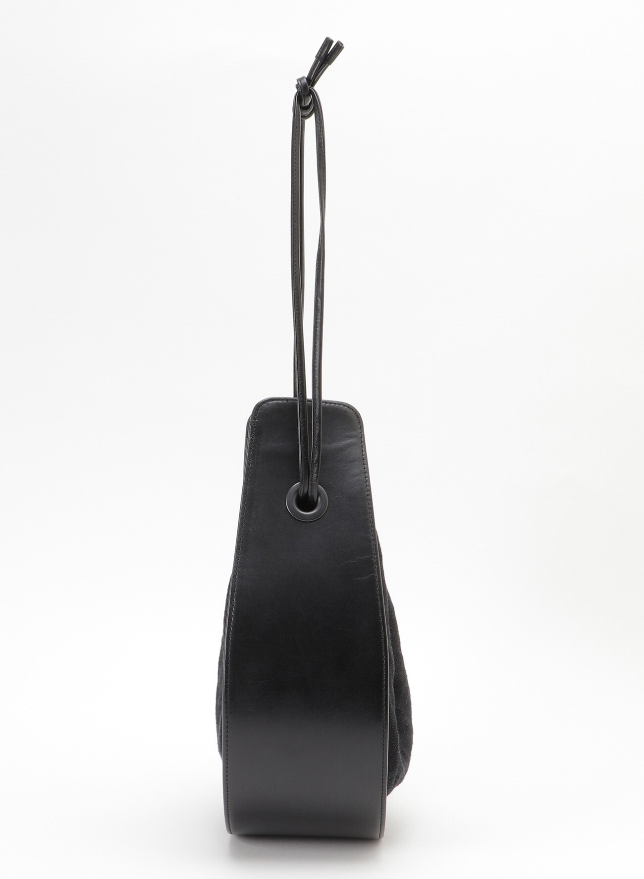 SMOOTH LEATHER x BIO LINEN OVAL BAG (FREE SIZE Black): Vintage 1.1