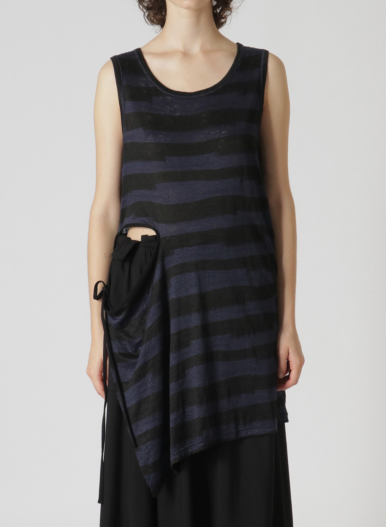 STRIPED SLEEVELESS TOP WITH RIGHT SLASH