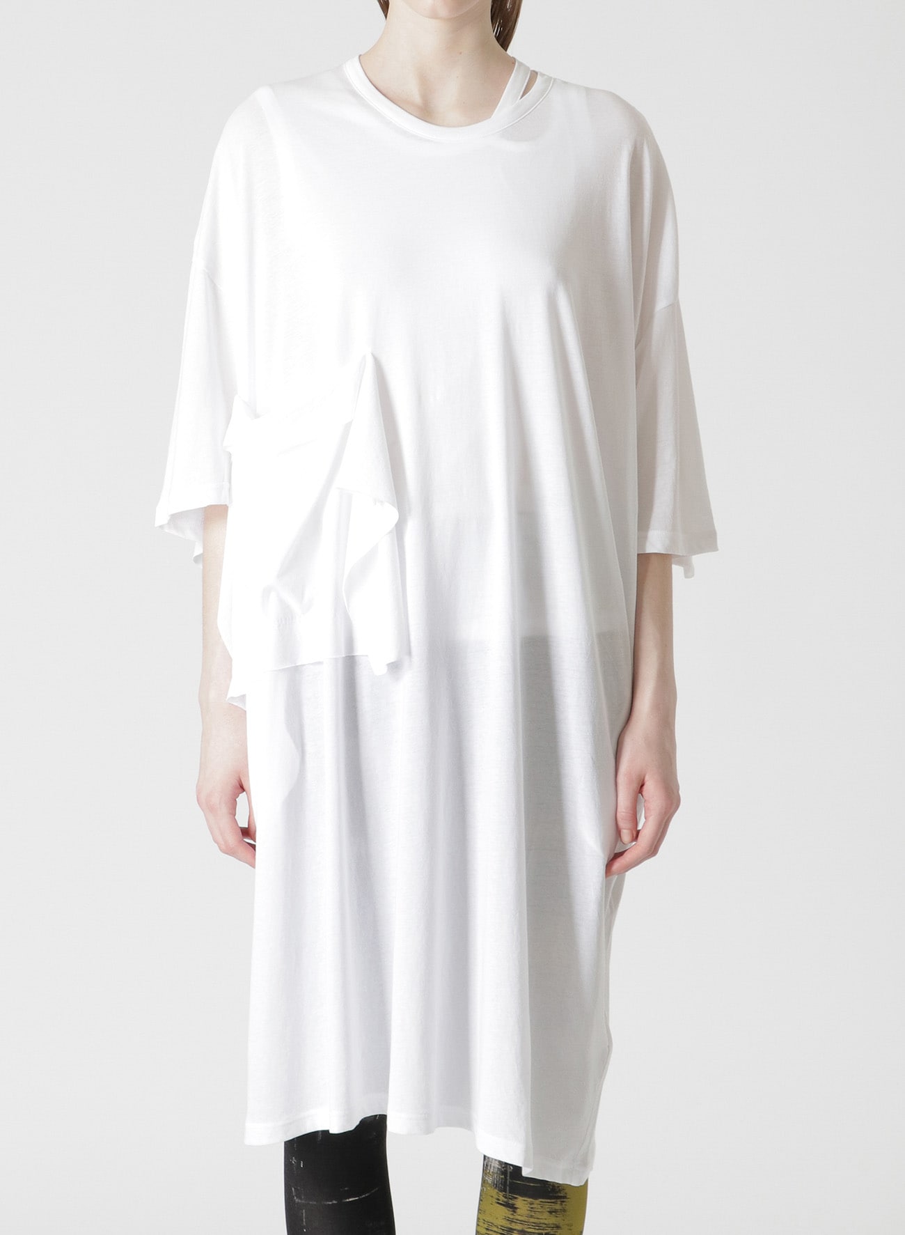 T-SHIRT DRESS WITH CHEST POCKET (S Off White): Vintage 1.1｜THE 